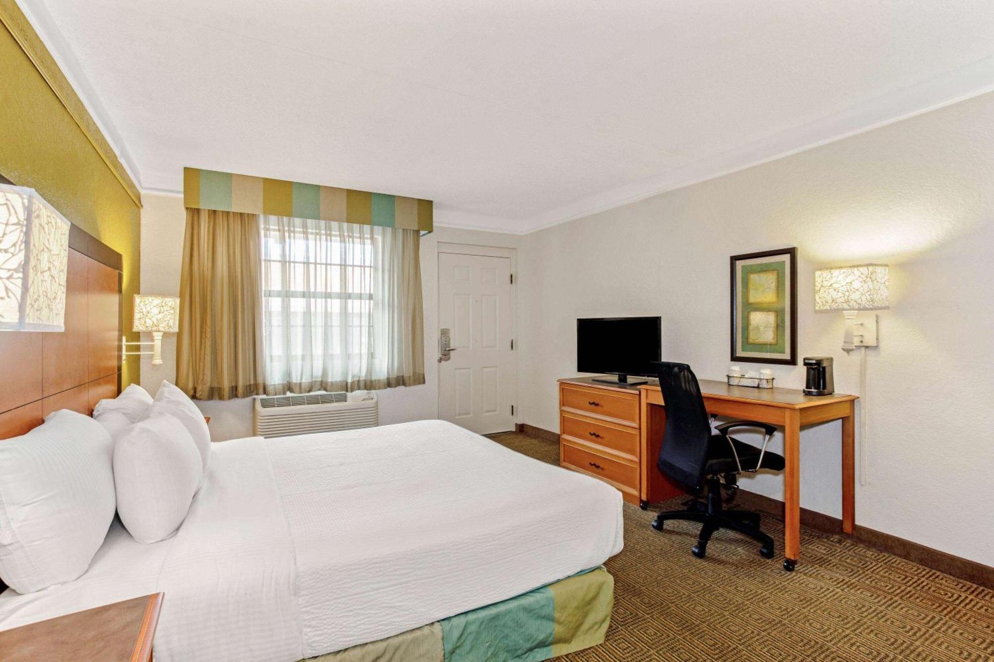 La Quinta Inn By Wyndham Orlando Airport West Eksteriør bilde